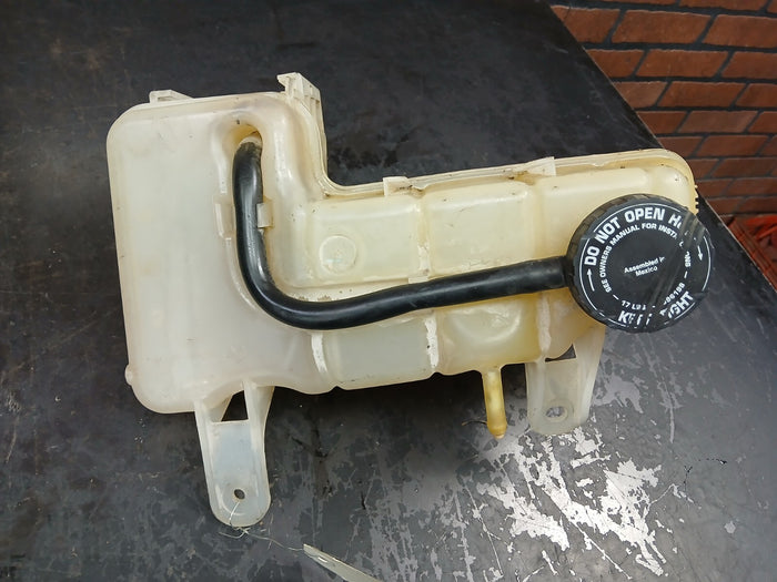 2005-2010 Challenger Charger 300 Magnum Coolant Recovery Reservoir 04596466ag
