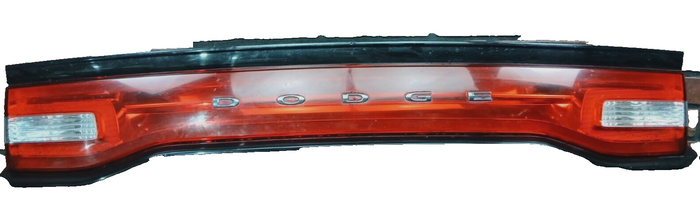 2011-2014 Dodge Charger Rear Center Tail Light Brake Light Assembly 57010652ae