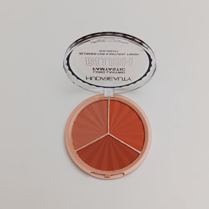 Huda Beauty Long Lasting Famtastic Blush – 3 - in - 1 Natural Finish - Lotshop.pk