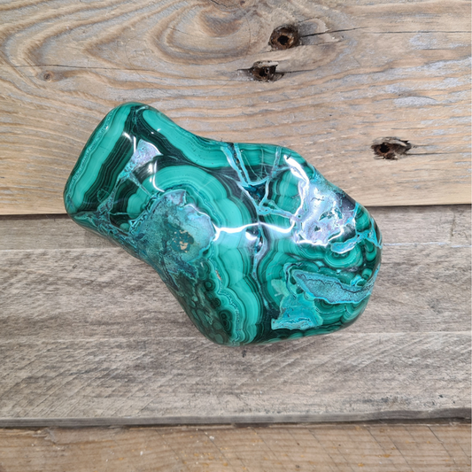 Earthstore® Large Malachite & Chrysocolla Freeform display (540g 111x75x36mm) Na