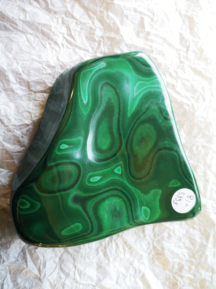 Earthstore® Malachite Freeform display (535g 105x98x58mm) Namibia