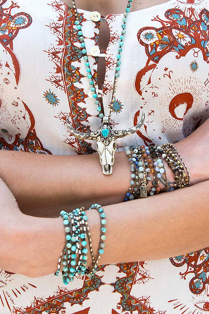 Necklace-Longhorn on Woven Silk