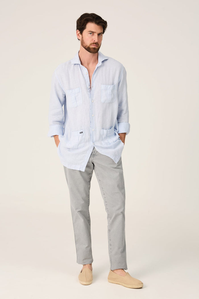 The Guayabera Azul Cadaqués